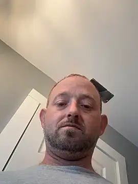 smokeymt420 online show from May 2026 10:59:02 PM
