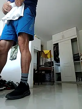 chicoguapo8 online show from April 2026 07:11:02 PM