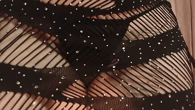 Estefani 32 online show from October 2025 05:12:02 PM