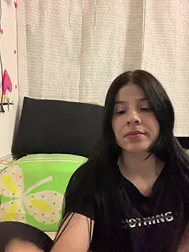 Estefani 32 online show from April 2026 06:49:02 PM