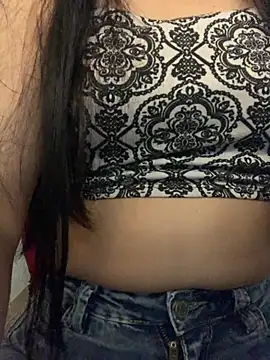 Estefani 32 online show from July 2026 07:17:02 PM