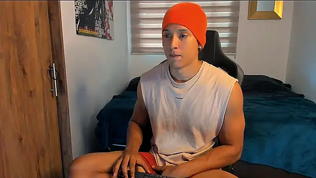 Liam V online show from December 2024 11:41:01 AM