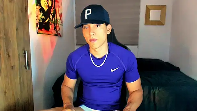 Liam V online show from January 2025 01:00:02 AM