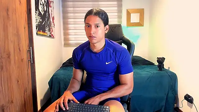 Liam V online show from January 2025 12:10:01 PM