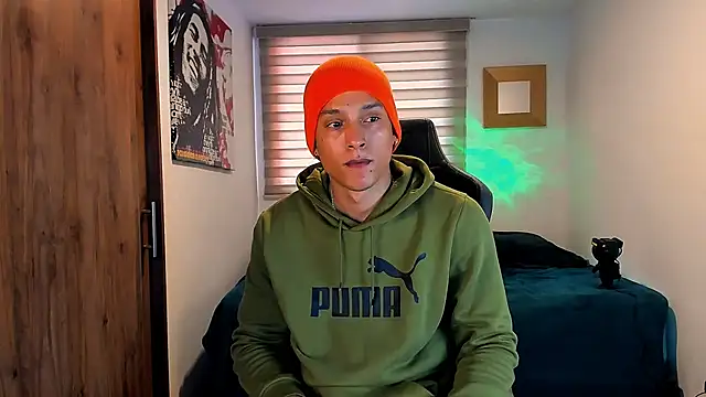 Liam V online show from January 2025 04:19:01 PM