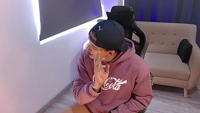 Liam V online show from March 2026 12:44:01 PM