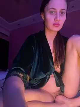 Flossy Vettie online show from May 2026 01:13:01 AM