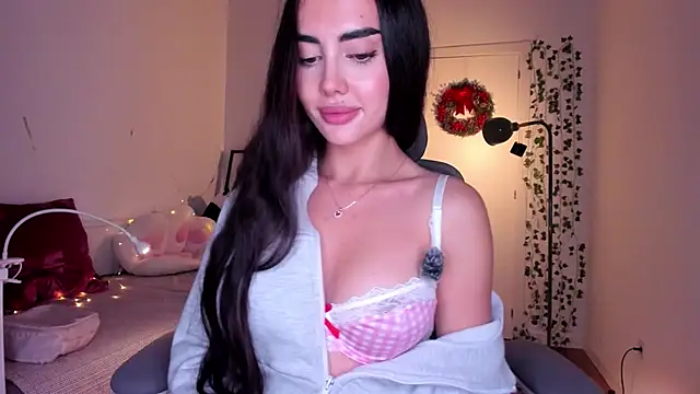 Lil Gabby online show from December 2025 07:43:02 PM