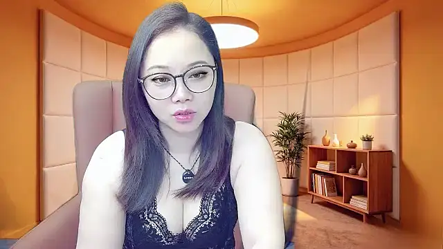 Giuliam online show from May 2026 06:04:02 PM
