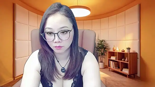 Giuliam online show from May 2026 06:27:01 PM