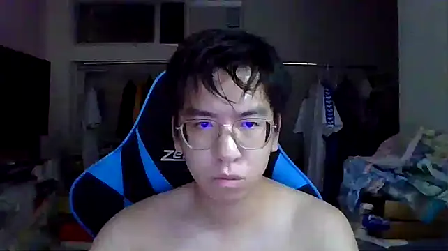 Snapshot of charlie_xdd chatting on December 2024 12:16:02 PM charlie xdd online show from December 2024 12:16:02 PM