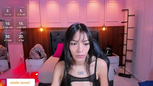 AMELIELEONE online show from November 2025 12:27:01 PM