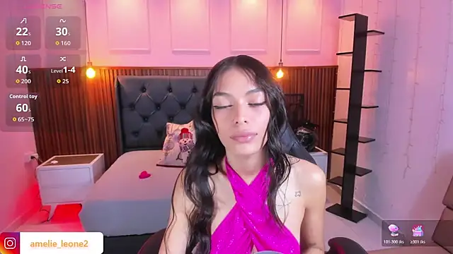 AMELIELEONE online show from November 2025 12:27:02 PM