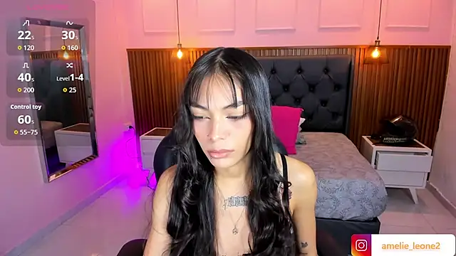 AMELIELEONE online show from May 2026 12:22:02 PM