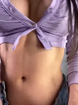 Emmily 19 online show from March 2025 11:16:01 PM