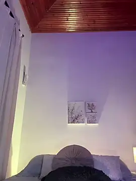 Snapshot of MeganDupont chatting on December 2024 04:15:02 AM MeganDupont online show from December 2024 04:15:02 AM