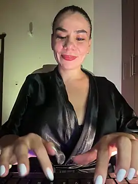 Snapshot of MeganDupont chatting on February 2025 11:55:02 PM MeganDupont online show from February 2025 11:55:02 PM