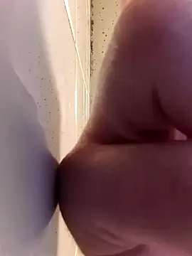 Snapshot of KinkeyCouple44 chatting on December 2025 06:42:02 AM KinkeyCouple44 online show from December 2025 06:42:02 AM