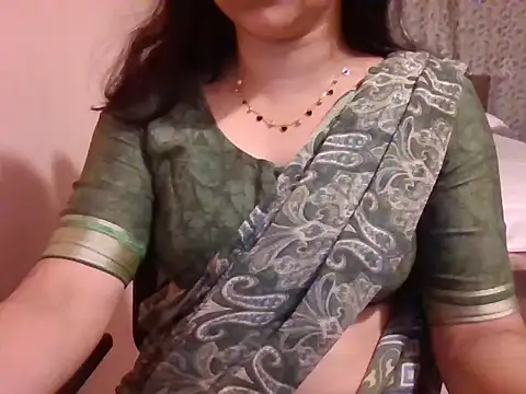 Pinky 4 online show from November 2025 10:36:01 PM