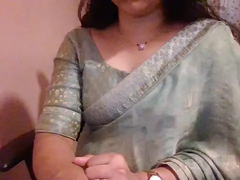 Snapshot of Pinky_4 chatting on March 2026 06:05:02 AM Pinky 4 online show from March 2026 06:05:02 AM