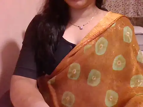 Snapshot of Pinky_4 chatting on April 2026 05:43:01 PM Pinky 4 online show from April 2026 05:43:01 PM