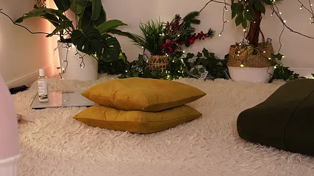 ScarletBlaze online show from March 2025 12:29:01 AM