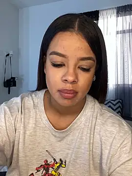 trianawhite online show from January 2025 06:52:01 PM