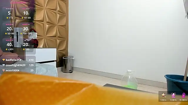 Snapshot of melani_dream chatting on December 2024 04:53:02 PM melani dream online show from December 2024 04:53:02 PM