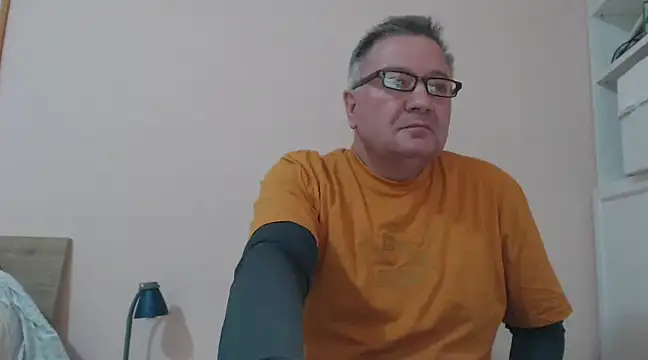 Snapshot of YOU6me chatting on January 2025 05:49:02 PM YOU6me online show from January 2025 05:49:02 PM