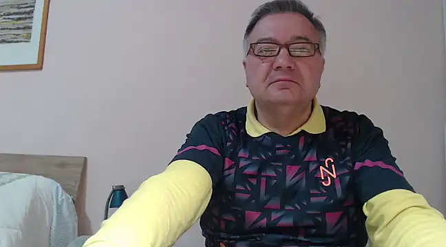 Snapshot of YOU6me chatting on February 2025 03:49:01 PM YOU6me online show from February 2025 03:49:01 PM