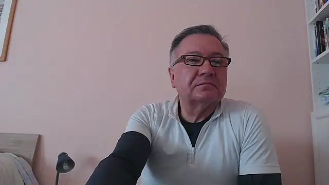 YOU6me online show from November 2025 08:51:05 AM