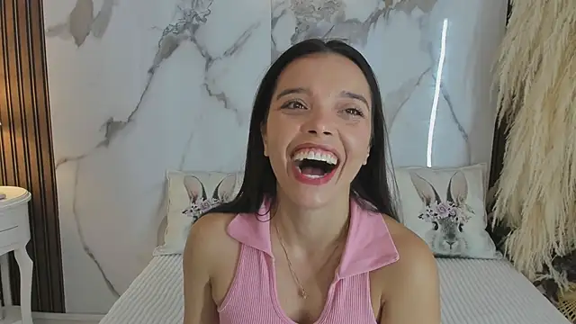 hannahill69 online show from March 2025 06:35:01 AM