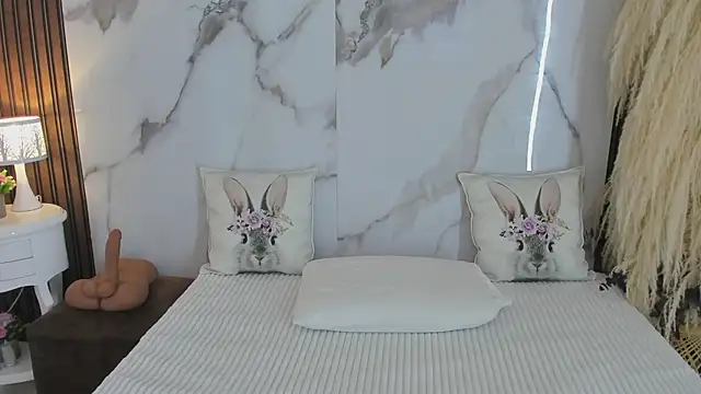 hannahill69 online show from March 2025 04:47:01 AM