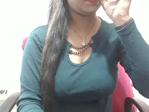 LovingPihu online show from February 2025 06:00:01 AM