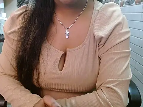 LovingPihu online show from February 2026 05:45:01 AM