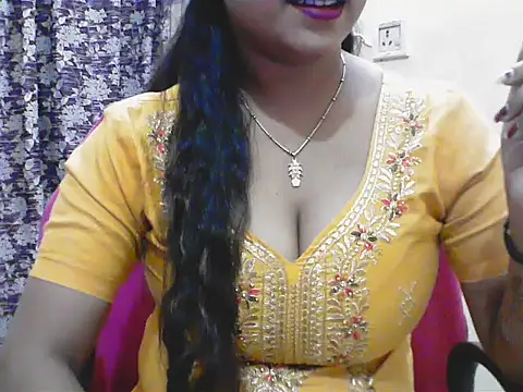 LovingPihu online show from May 2026 05:46:02 AM