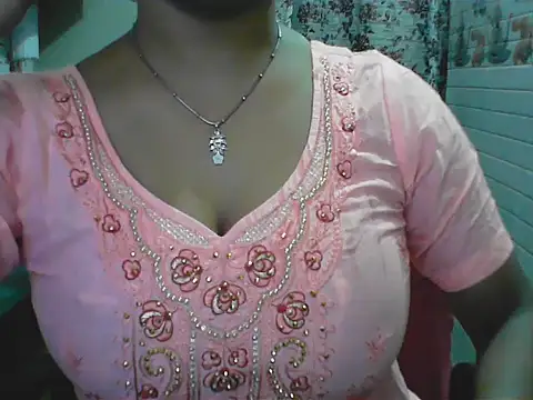 LovingPihu online show from May 2026 05:36:02 AM