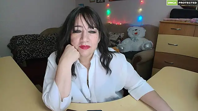 Lucretia Goldi  online show from December 2024 12:11:01 AM