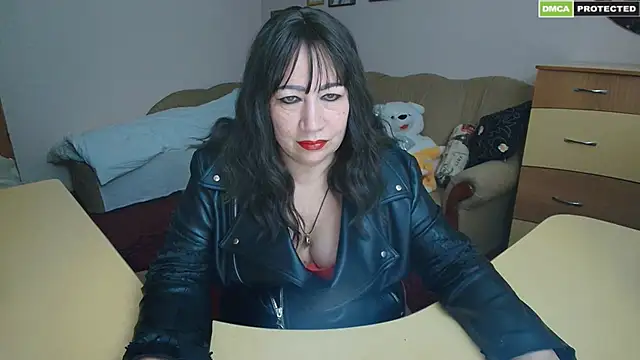 Lucretia Goldi  online show from March 2025 07:32:01 PM