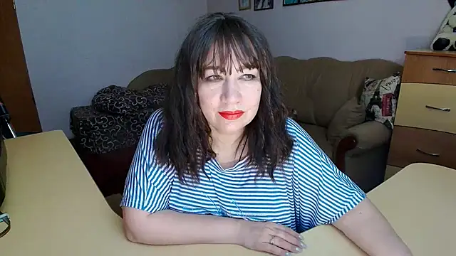 Lucretia Goldi  online show from February 2026 10:43:01 PM