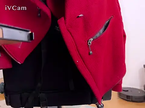 Snapshot of the-magic-dick77 chatting on March 2025 05:38:02 PM the-magic-dick77 online show from March 2025 05:38:02 PM