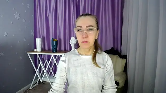 queen a n i online show from January 2025 08:04:02 AM