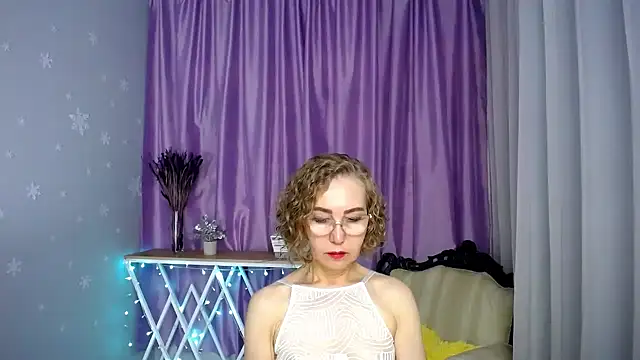 queen a n i online show from June 2026 10:15:01 AM