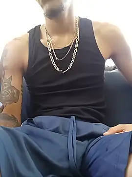 Yanwoods420 online show from June 2026 03:33:01 PM