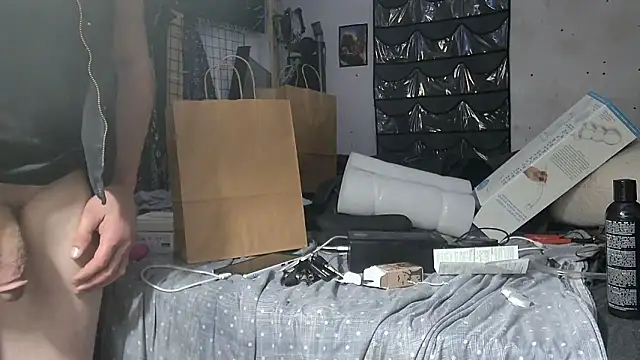 Snapshot of TheHellBilly chatting on September 2025 07:51:02 AM TheHellBilly online show from September 2025 07:51:02 AM