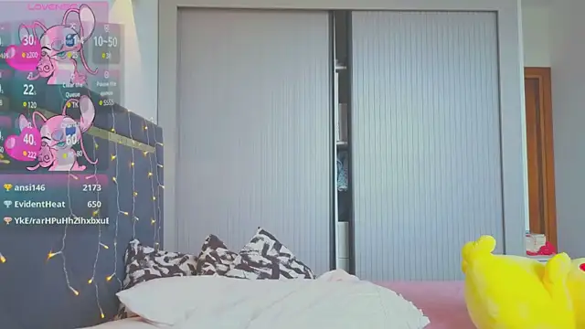 Mia Tin online show from March 2025 09:50:01 AM