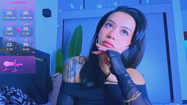 Mia Tin online show from February 2026 05:46:02 PM