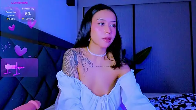 Mia Tin online show from March 2026 05:23:02 PM