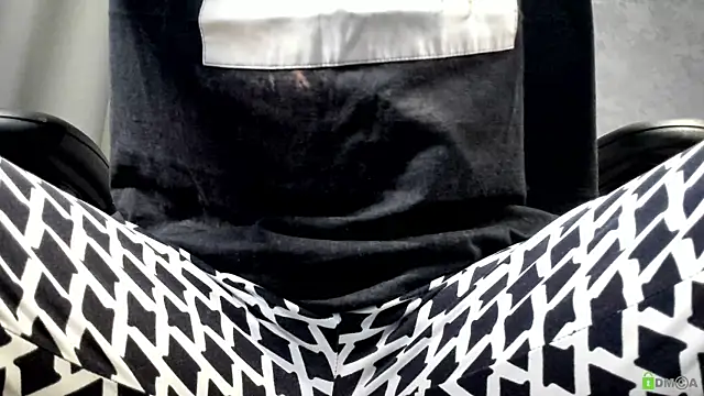 Snapshot of Courtney_Luv chatting on October 2025 11:40:01 AM Courtney Luv online show from October 2025 11:40:01 AM