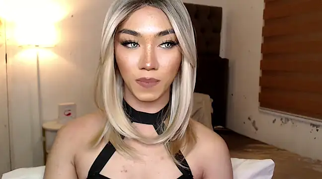 Snapshot of Local_Hoelyx chatting on March 2025 11:39:02 AM Local Hoelyx online show from March 2025 11:39:02 AM